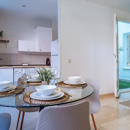 Lirio Suite Apartment - Private Parking Included Siviglia Esterno foto