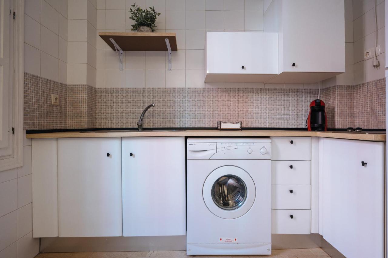 Lirio - Private Parking Included Appartement Sevilla